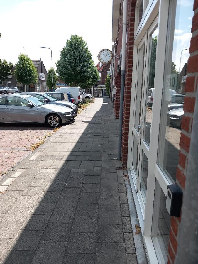 Yerseke Maarten & Hanh Buitenkant foto